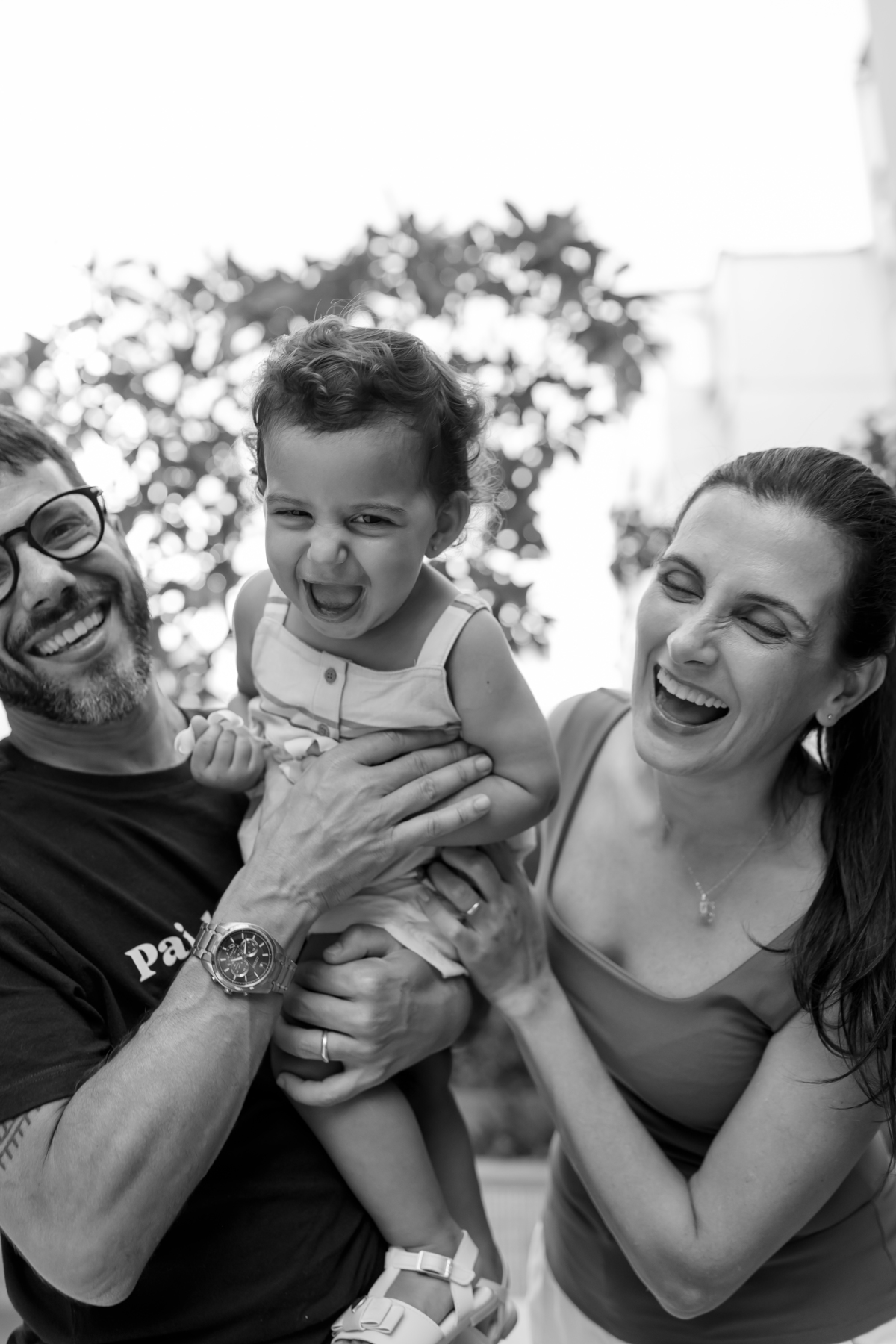fotografia fotografa ensaio familia em casa Rio de Janeiro rj copacabana mae e filha Isabela e licia fotos família 