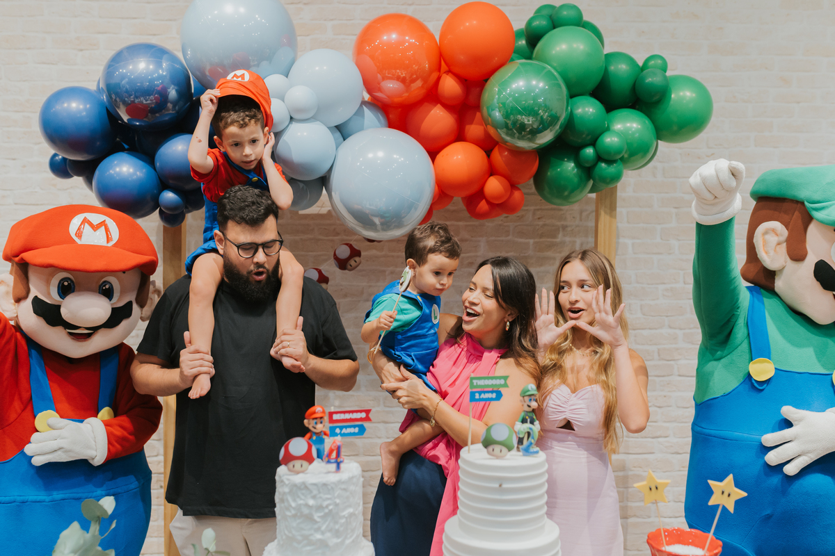 fotografia festa infantil evento fotografa Rio de Janeiro bernardo Theodoro casa belie laranjeiras tema Mario rj 