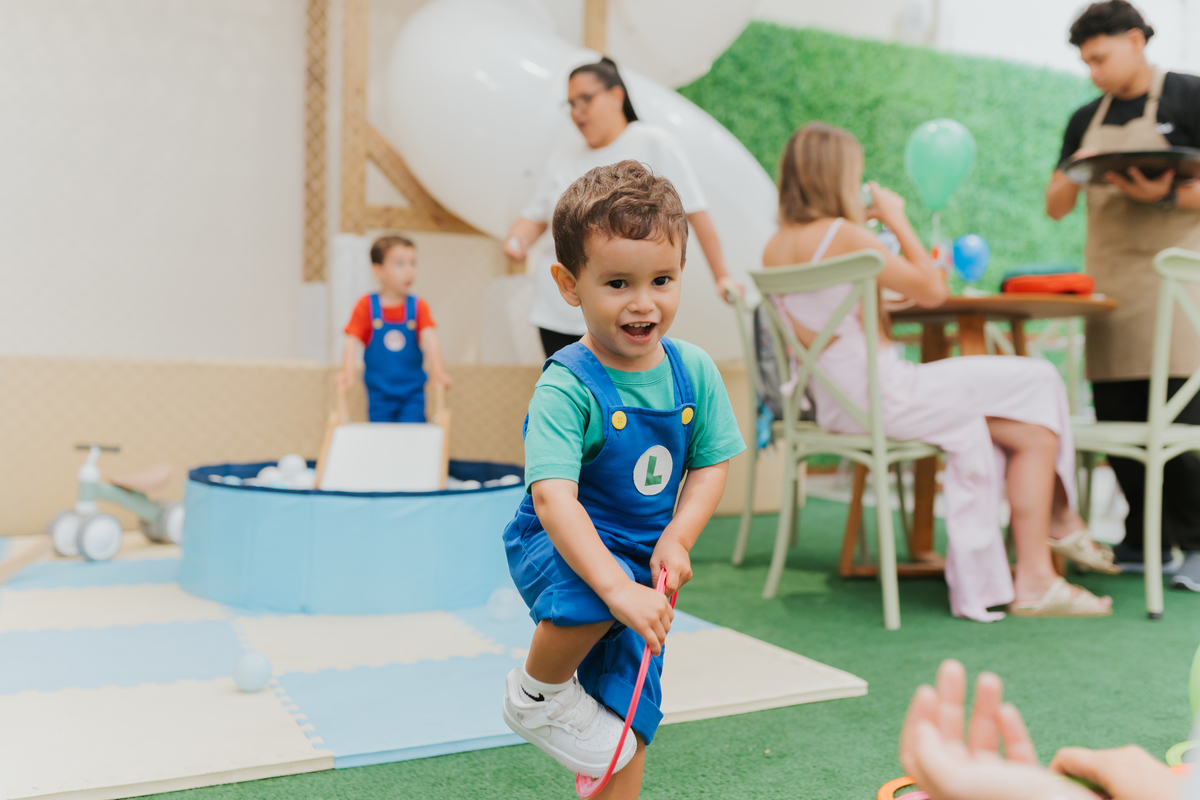 fotografia festa infantil evento fotografa Rio de Janeiro bernardo Theodoro casa belie laranjeiras tema Mario rj 