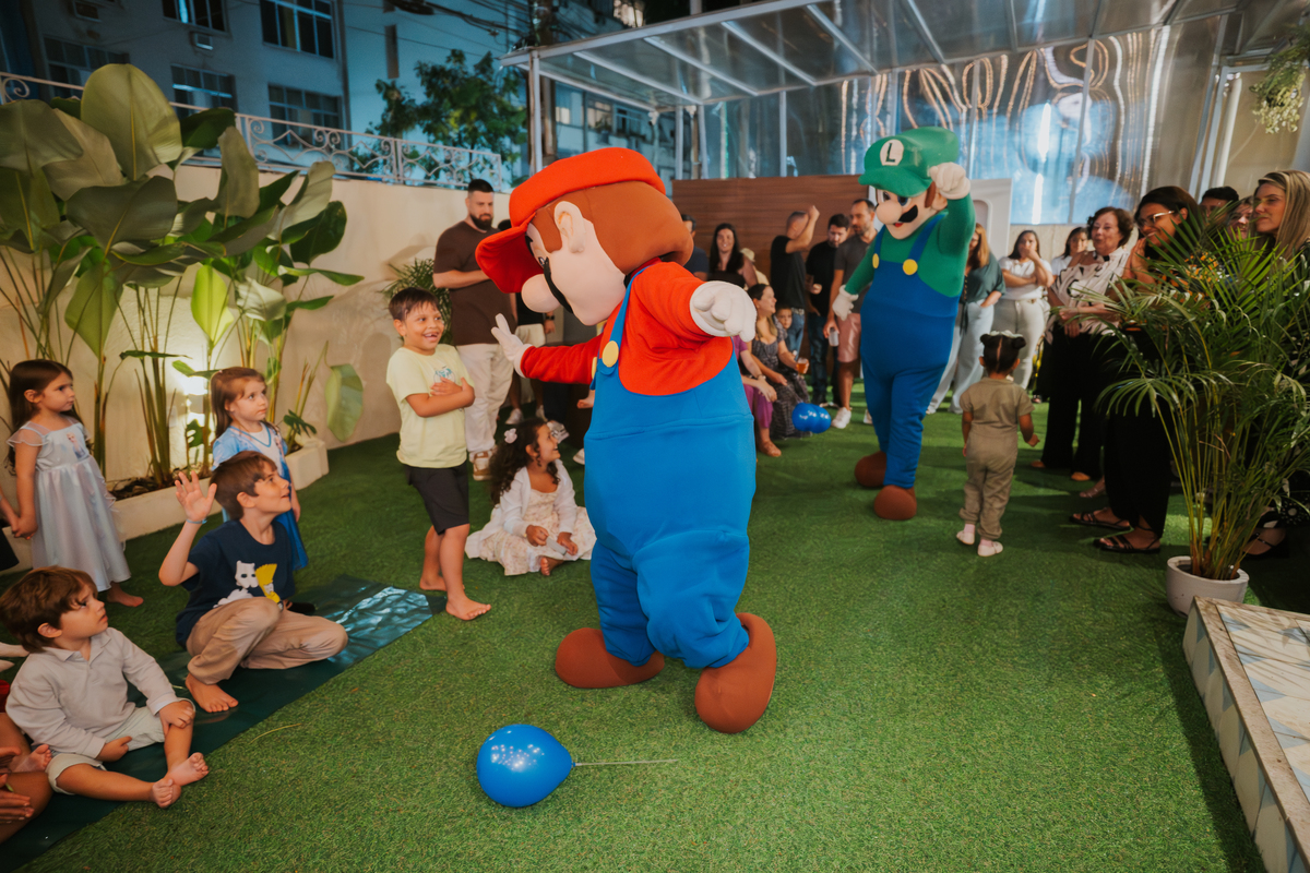 fotografia festa infantil evento fotografa Rio de Janeiro bernardo Theodoro casa belie laranjeiras tema Mario rj 