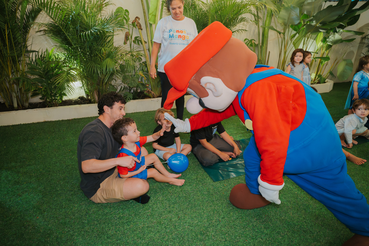 fotografia festa infantil evento fotografa Rio de Janeiro bernardo Theodoro casa belie laranjeiras tema Mario rj 