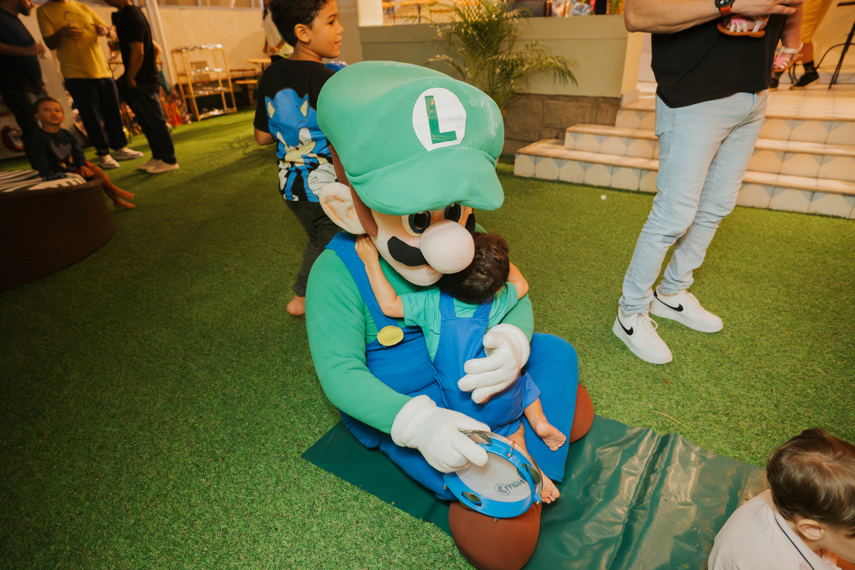 fotografia festa infantil evento fotografa Rio de Janeiro bernardo Theodoro casa belie laranjeiras tema Mario rj 