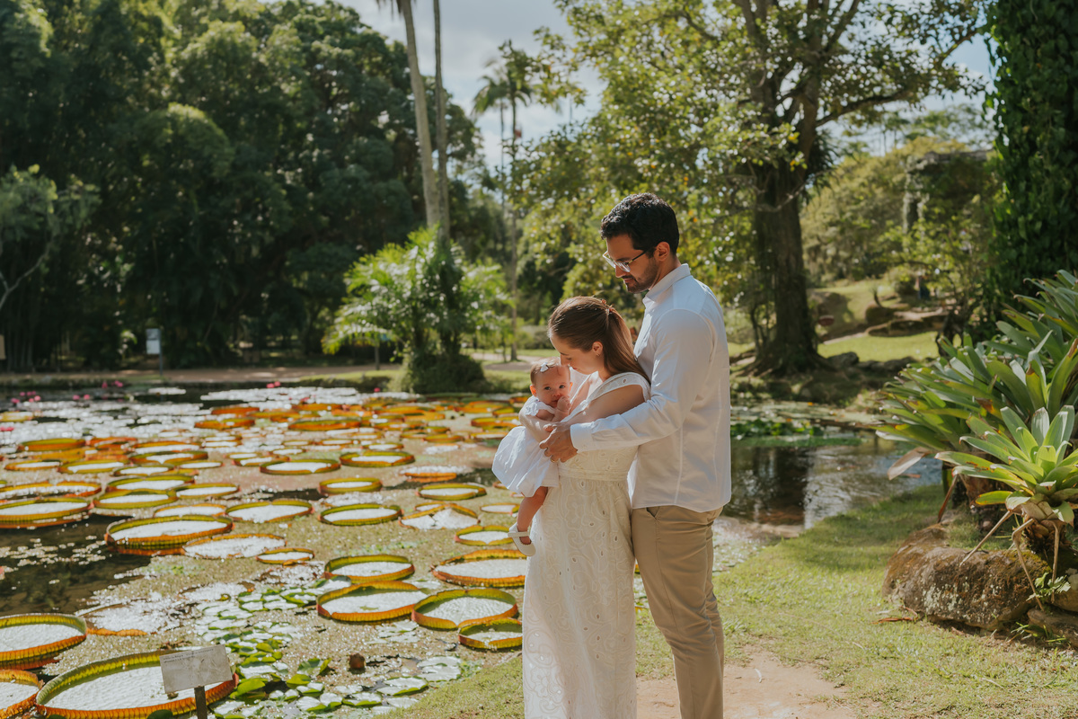 fotografia fotografa 6 meses Fernanda acompanhamento ensaio família rj Rio de Janeiro jardim botânico externo natureza