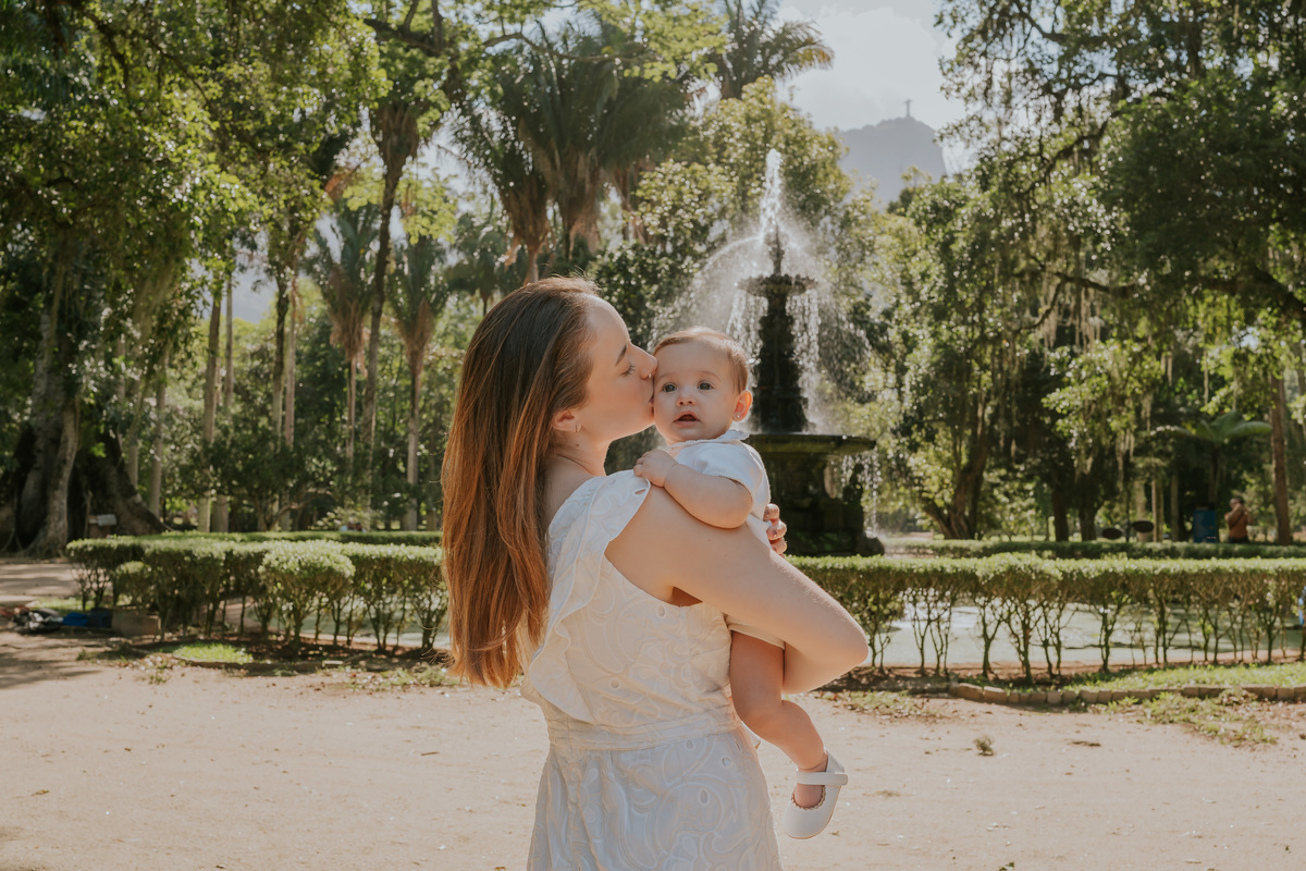 fotografia fotografa 6 meses Fernanda acompanhamento ensaio família rj Rio de Janeiro jardim botânico externo natureza