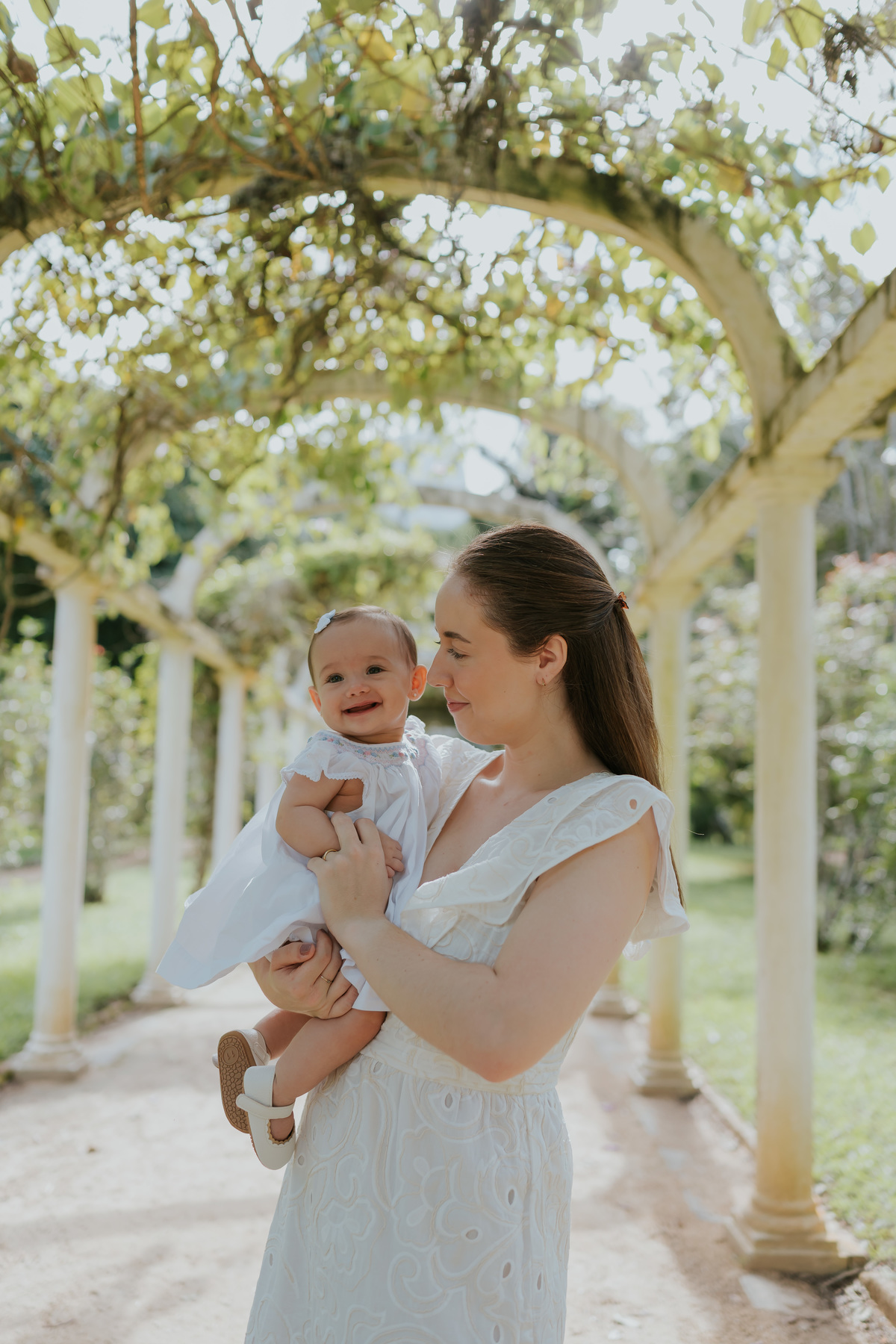fotografia fotografa 6 meses Fernanda acompanhamento ensaio família rj Rio de Janeiro jardim botânico externo natureza