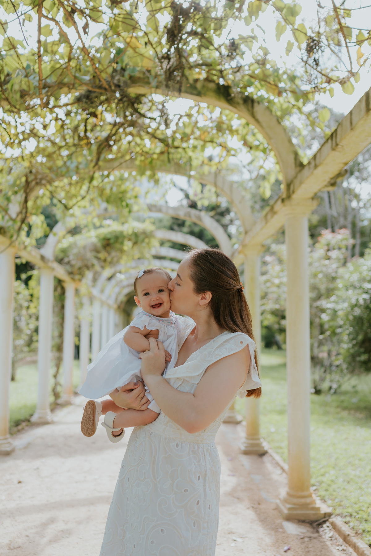 fotografia fotografa 6 meses Fernanda acompanhamento ensaio família rj Rio de Janeiro jardim botânico externo natureza
