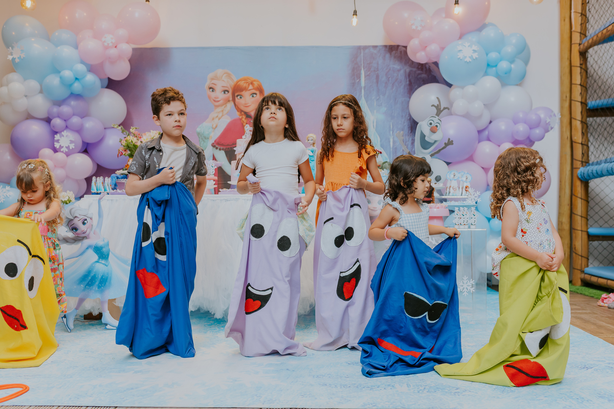 fotografia festa infantil fotografa familia 3 anos marina casa de festas quintal festas botafogo rio de janeiro rj tema frozen 