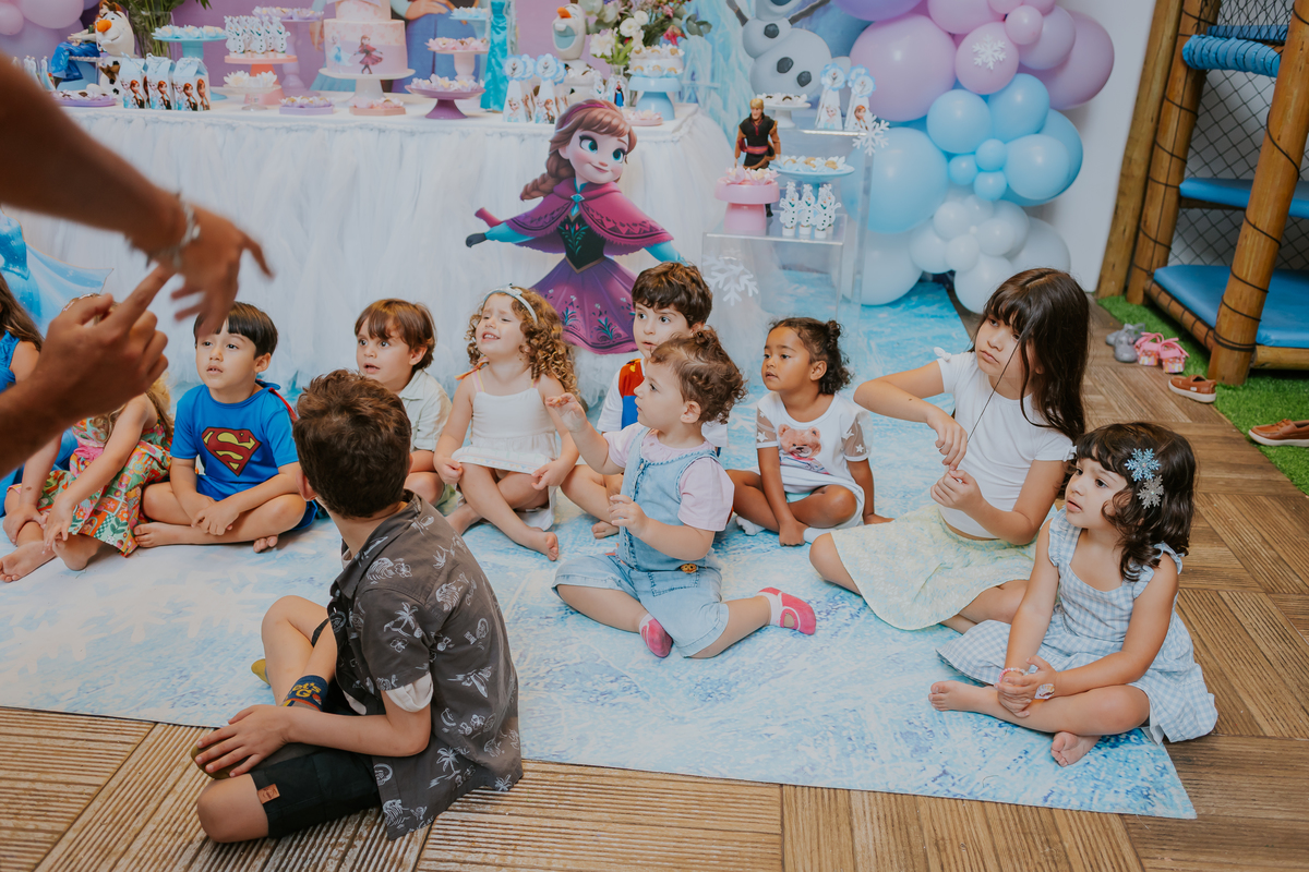 fotografia festa infantil fotografa familia 3 anos marina casa de festas quintal festas botafogo rio de janeiro rj tema frozen 