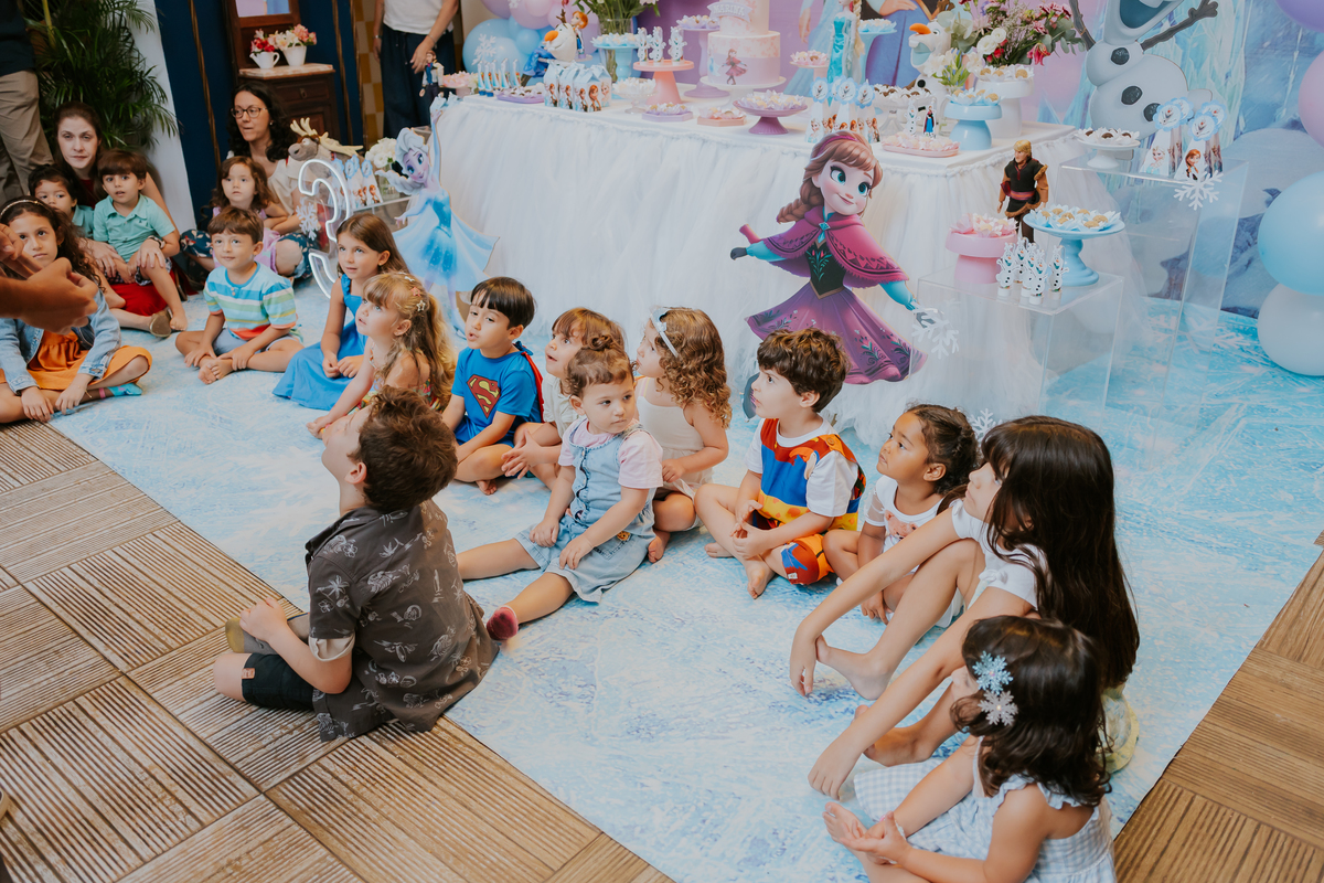 fotografia festa infantil fotografa familia 3 anos marina casa de festas quintal festas botafogo rio de janeiro rj tema frozen 