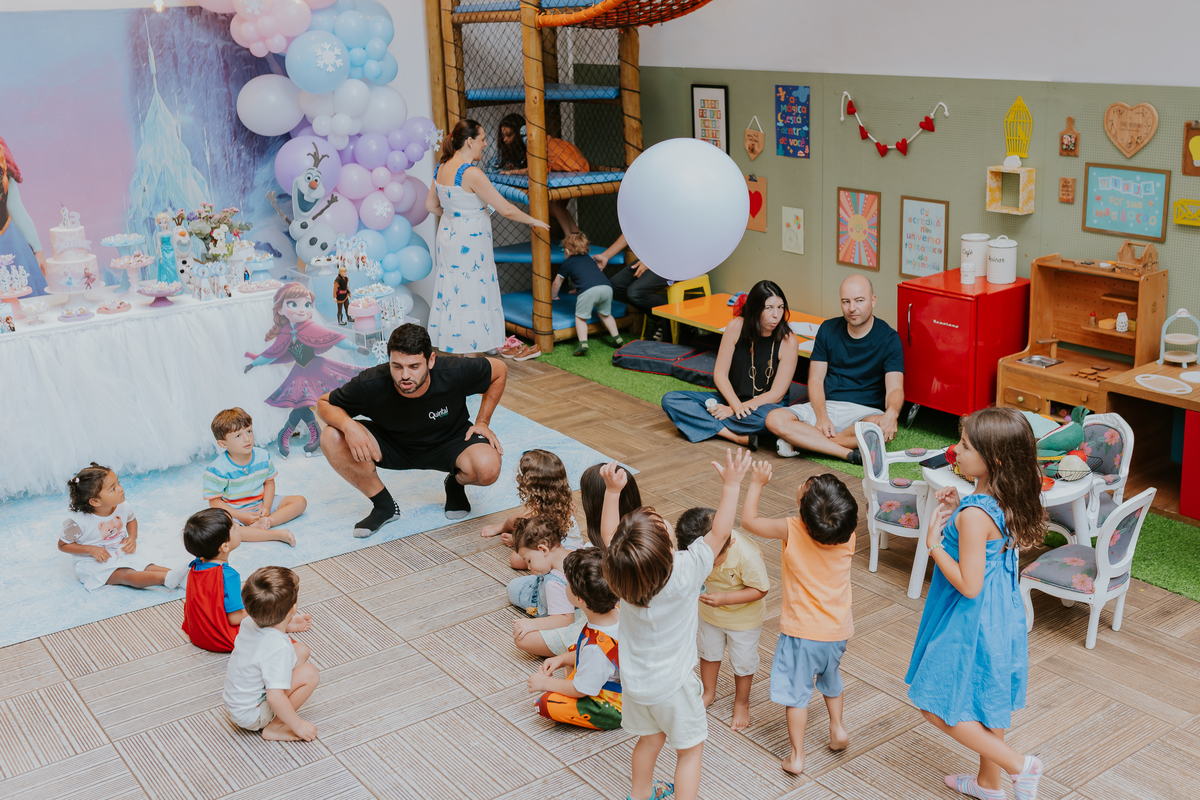fotografia festa infantil fotografa familia 3 anos marina casa de festas quintal festas botafogo rio de janeiro rj tema frozen 