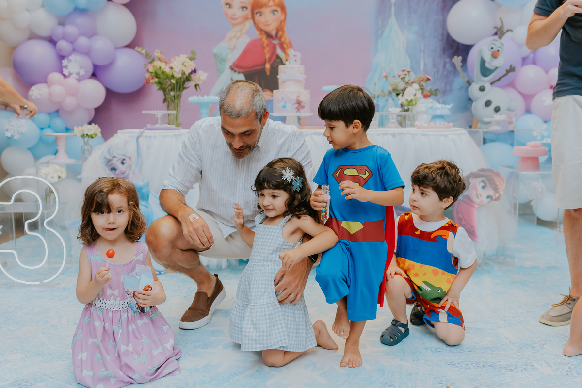 fotografia festa infantil fotografa familia 3 anos marina casa de festas quintal festas botafogo rio de janeiro rj tema frozen 