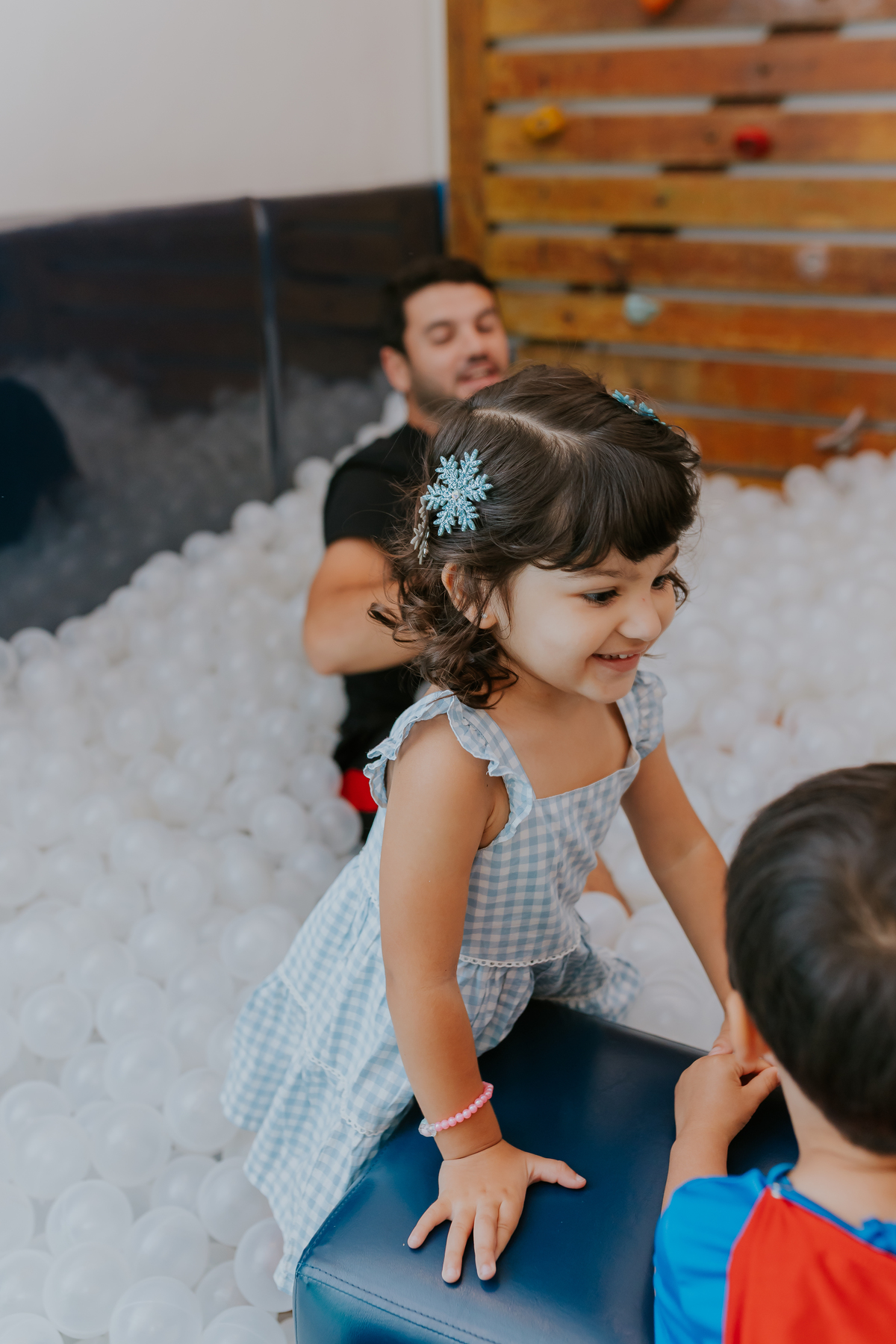 fotografia festa infantil fotografa familia 3 anos marina casa de festas quintal festas botafogo rio de janeiro rj tema frozen 
