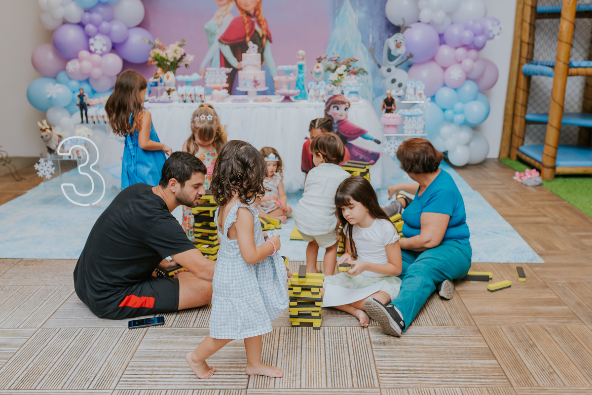 fotografia festa infantil fotografa familia 3 anos marina casa de festas quintal festas botafogo rio de janeiro rj tema frozen 