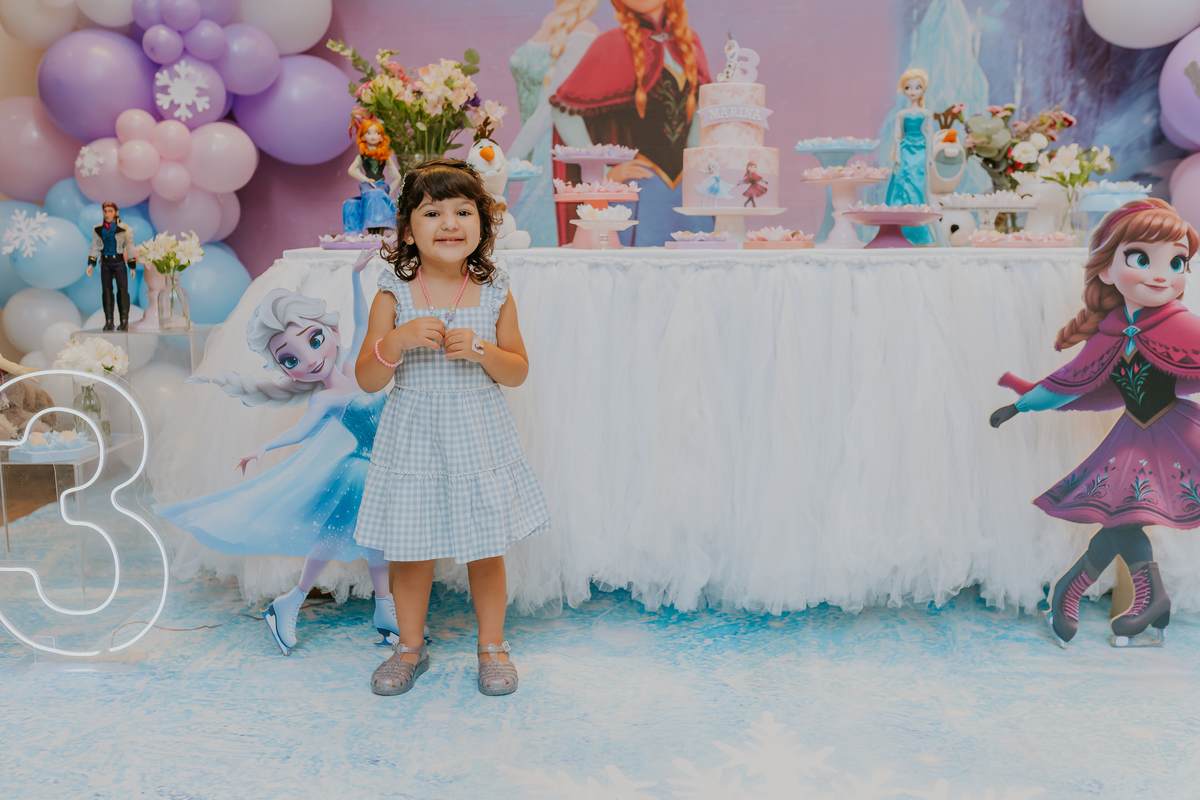 fotografia festa infantil fotografa familia 3 anos marina casa de festas quintal festas botafogo rio de janeiro rj tema frozen 