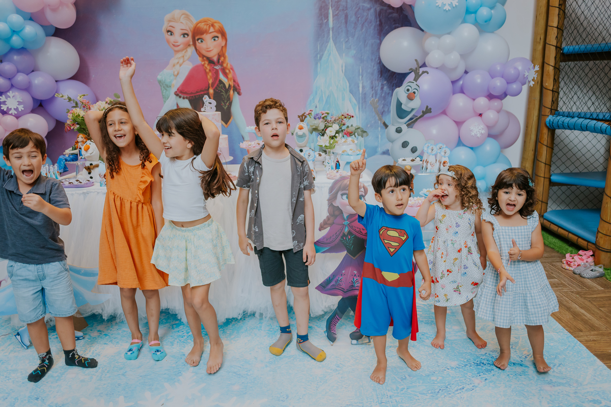 fotografia festa infantil fotografa familia 3 anos marina casa de festas quintal festas botafogo rio de janeiro rj tema frozen 