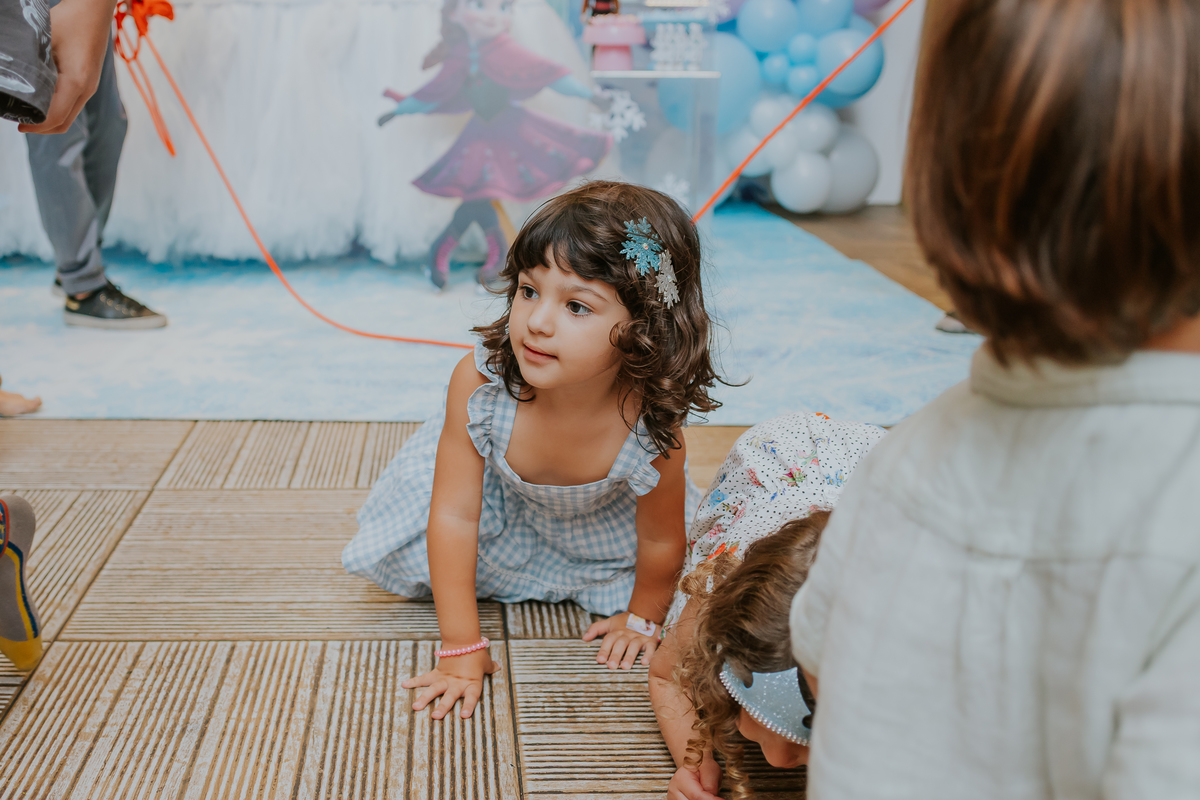 fotografia festa infantil fotografa familia 3 anos marina casa de festas quintal festas botafogo rio de janeiro rj tema frozen 