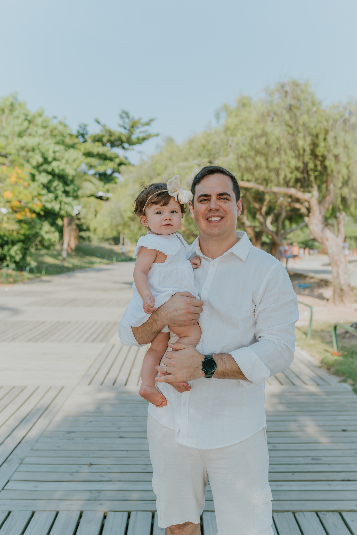 fotografia fotografa ensaio externo familia praia aterro do flamengo rio de janeiro rj 1 ano clara natureza criança 