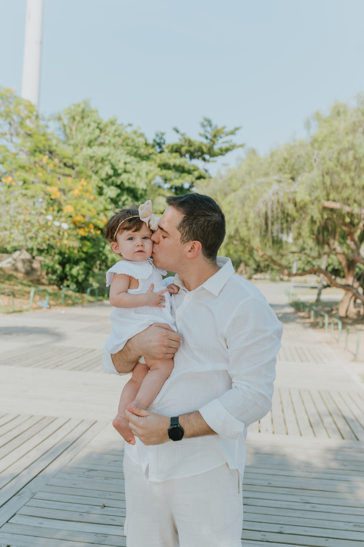 fotografia fotografa ensaio externo familia praia aterro do flamengo rio de janeiro rj 1 ano clara natureza criança 