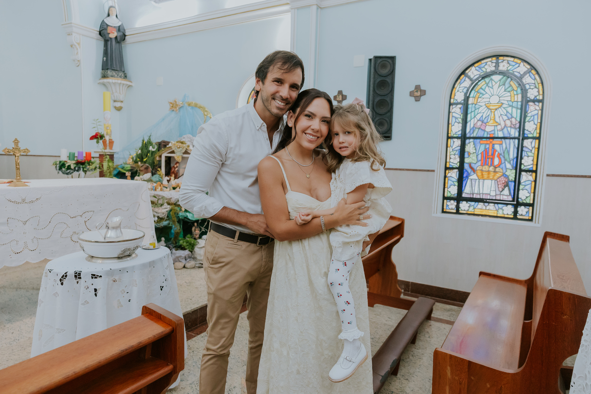 fotografia batizado batismo Rio de Janeiro rj gávea maria aurora maria Noelia igreja servas de maria fotografa família 