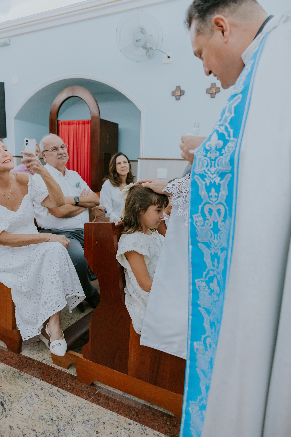 fotografia batizado batismo Rio de Janeiro rj gávea maria aurora maria Noelia igreja servas de maria fotografa família 