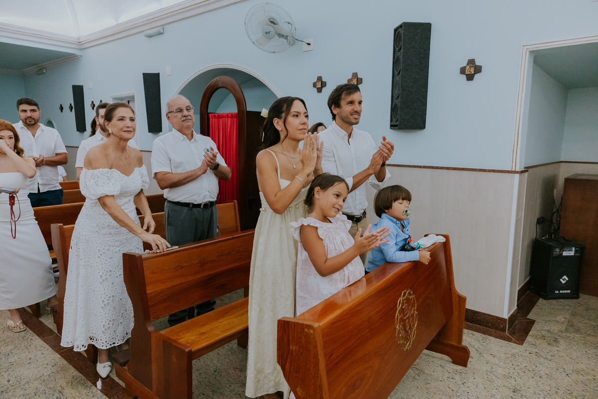 fotografia batizado batismo Rio de Janeiro rj gávea maria aurora maria Noelia igreja servas de maria fotografa família 