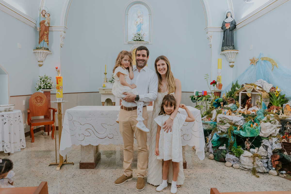 fotografia batizado batismo Rio de Janeiro rj gávea maria aurora maria Noelia igreja servas de maria fotografa família 