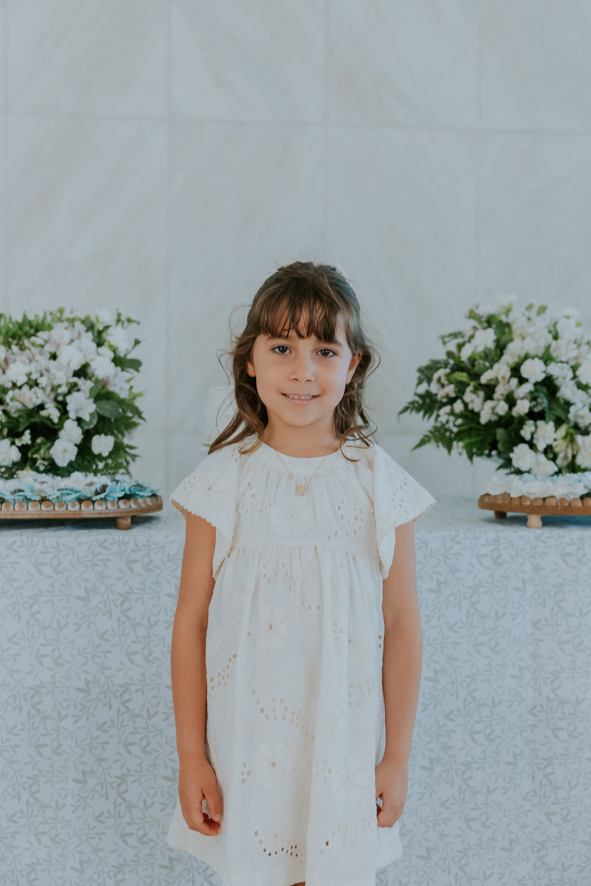 fotografia batizado batismo Rio de Janeiro rj gávea maria aurora maria Noelia igreja servas de maria fotografa família 