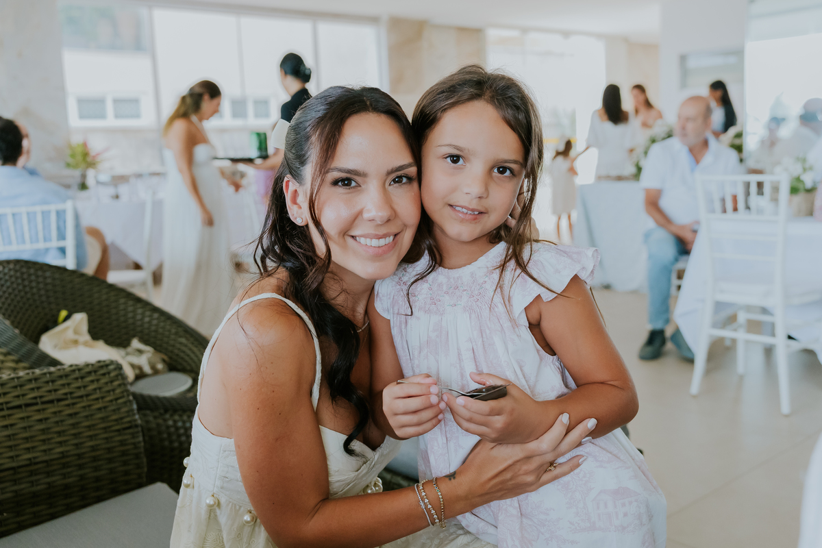 fotografia batizado batismo Rio de Janeiro rj gávea maria aurora maria Noelia igreja servas de maria fotografa família 