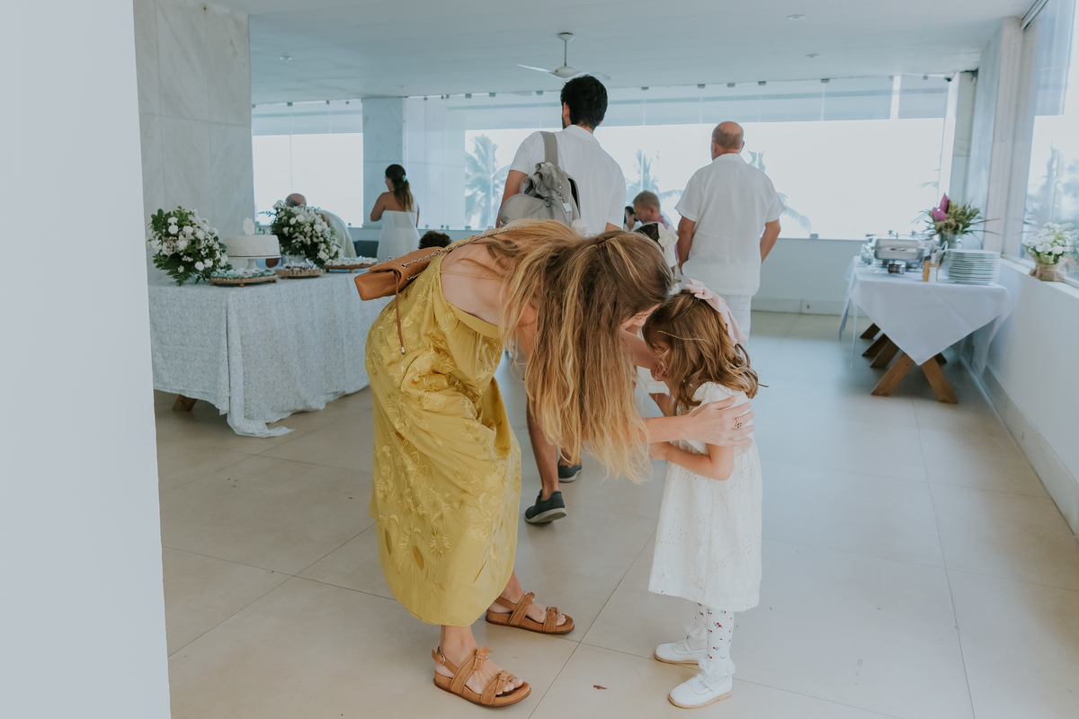 fotografia batizado batismo Rio de Janeiro rj gávea maria aurora maria Noelia igreja servas de maria fotografa família 