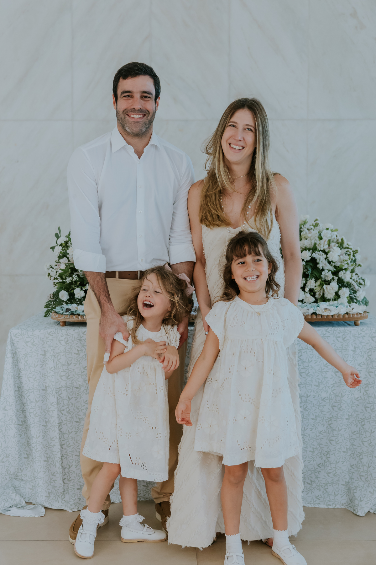 fotografia batizado batismo Rio de Janeiro rj gávea maria aurora maria Noelia igreja servas de maria fotografa família 