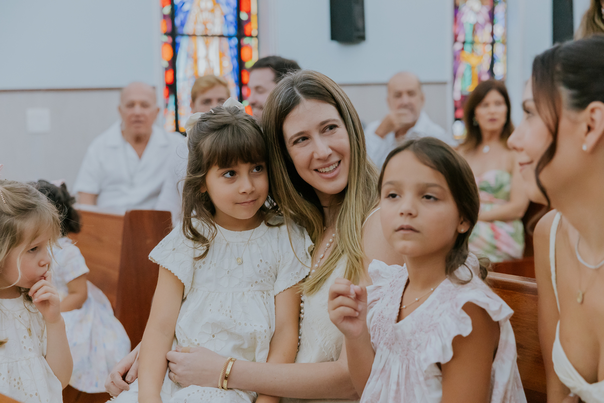 fotografia batizado batismo Rio de Janeiro rj gávea maria aurora maria Noelia igreja servas de maria fotografa família 