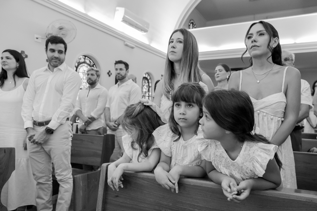 fotografia batizado batismo Rio de Janeiro rj gávea maria aurora maria Noelia igreja servas de maria fotografa família 