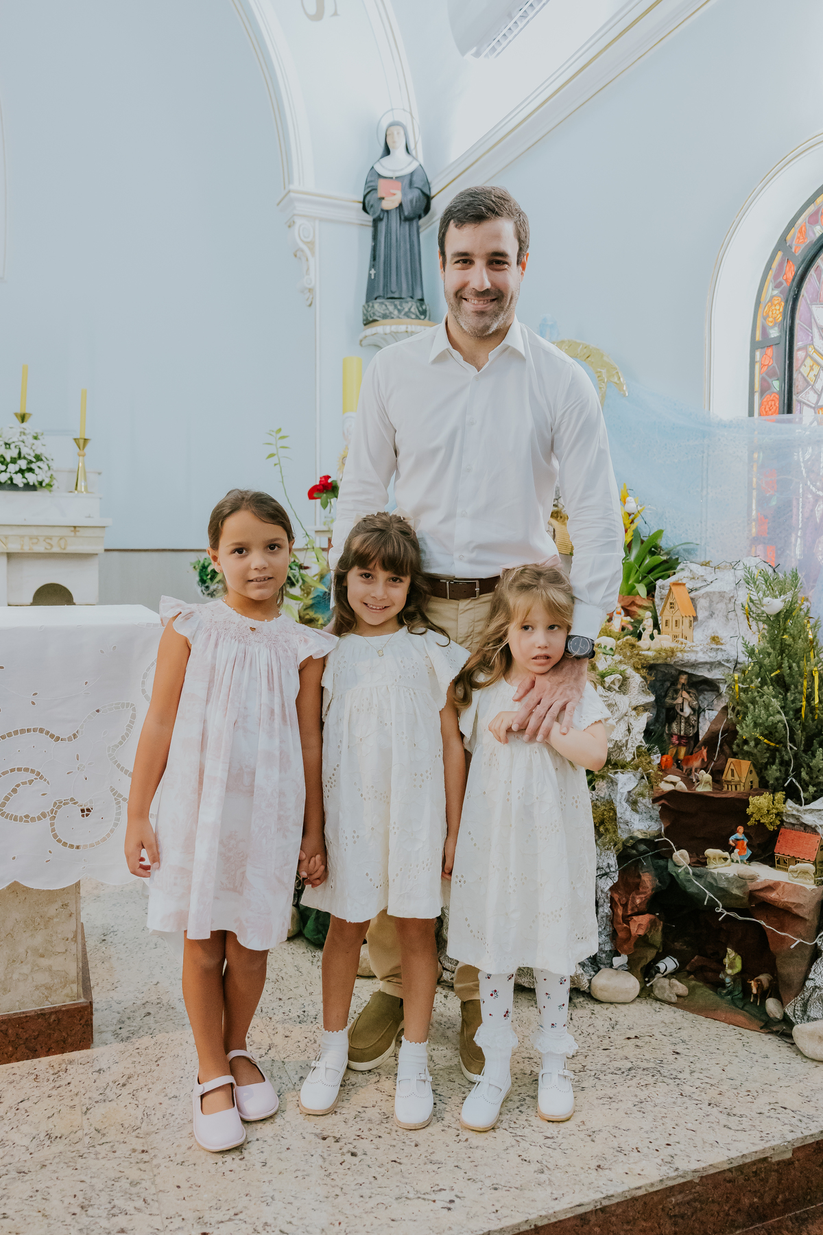 fotografia batizado batismo Rio de Janeiro rj gávea maria aurora maria Noelia igreja servas de maria fotografa família 