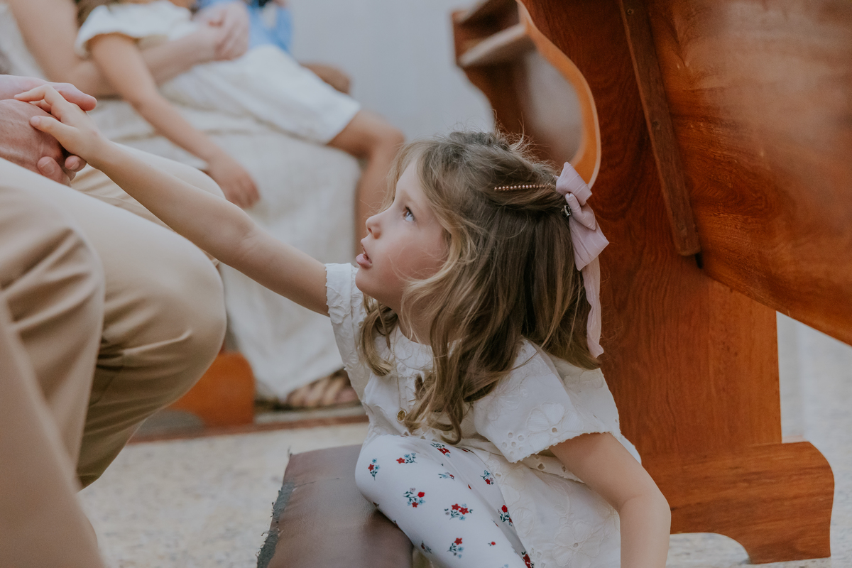 fotografia batizado batismo Rio de Janeiro rj gávea maria aurora maria Noelia igreja servas de maria fotografa família 