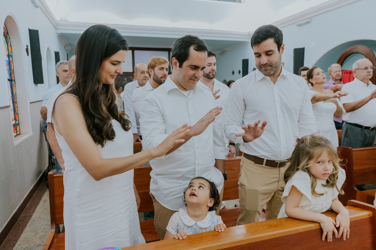 fotografia batizado batismo Rio de Janeiro rj gávea maria aurora maria Noelia igreja servas de maria fotografa família 