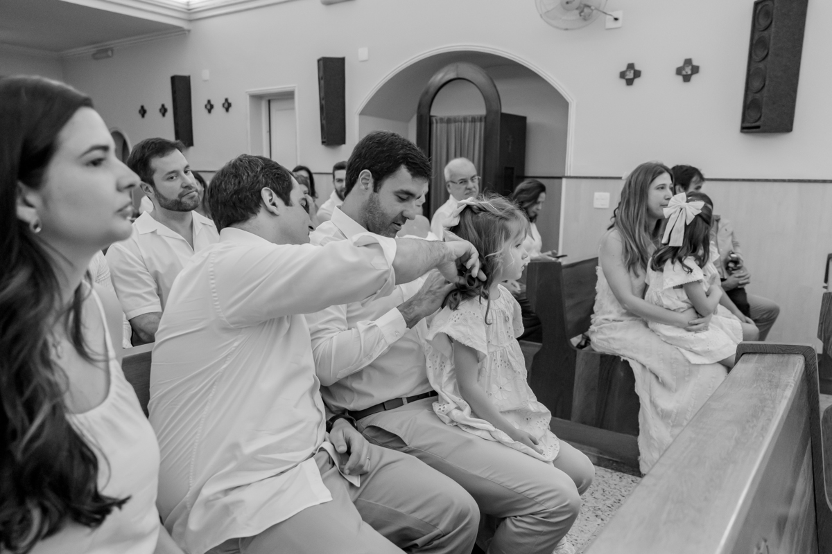 fotografia batizado batismo Rio de Janeiro rj gávea maria aurora maria Noelia igreja servas de maria fotografa família 