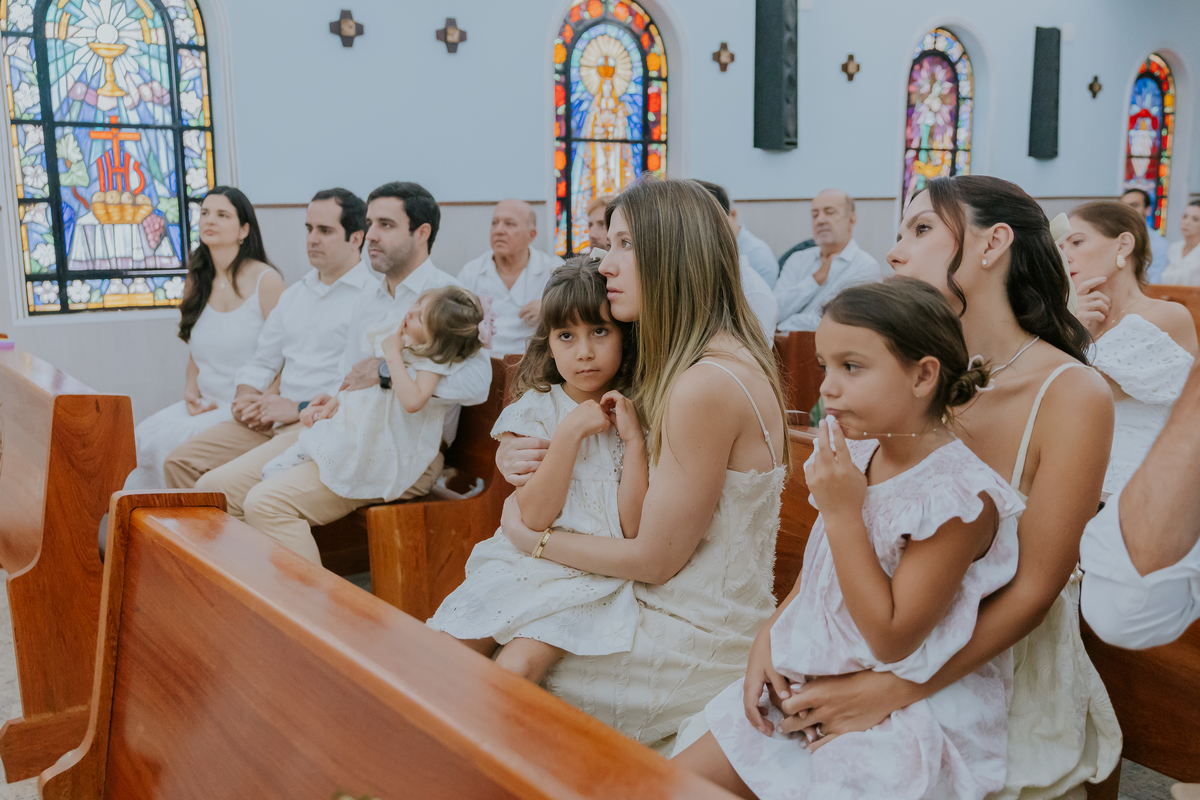 fotografia batizado batismo Rio de Janeiro rj gávea maria aurora maria Noelia igreja servas de maria fotografa família 