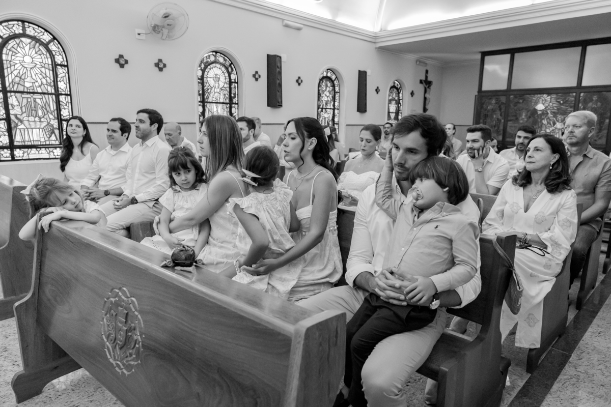 fotografia batizado batismo Rio de Janeiro rj gávea maria aurora maria Noelia igreja servas de maria fotografa família 