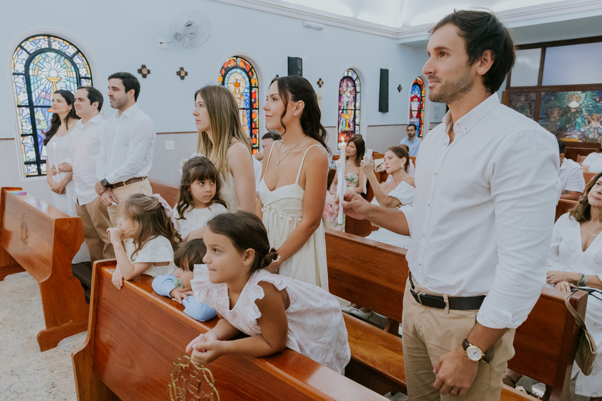 fotografia batizado batismo Rio de Janeiro rj gávea maria aurora maria Noelia igreja servas de maria fotografa família 
