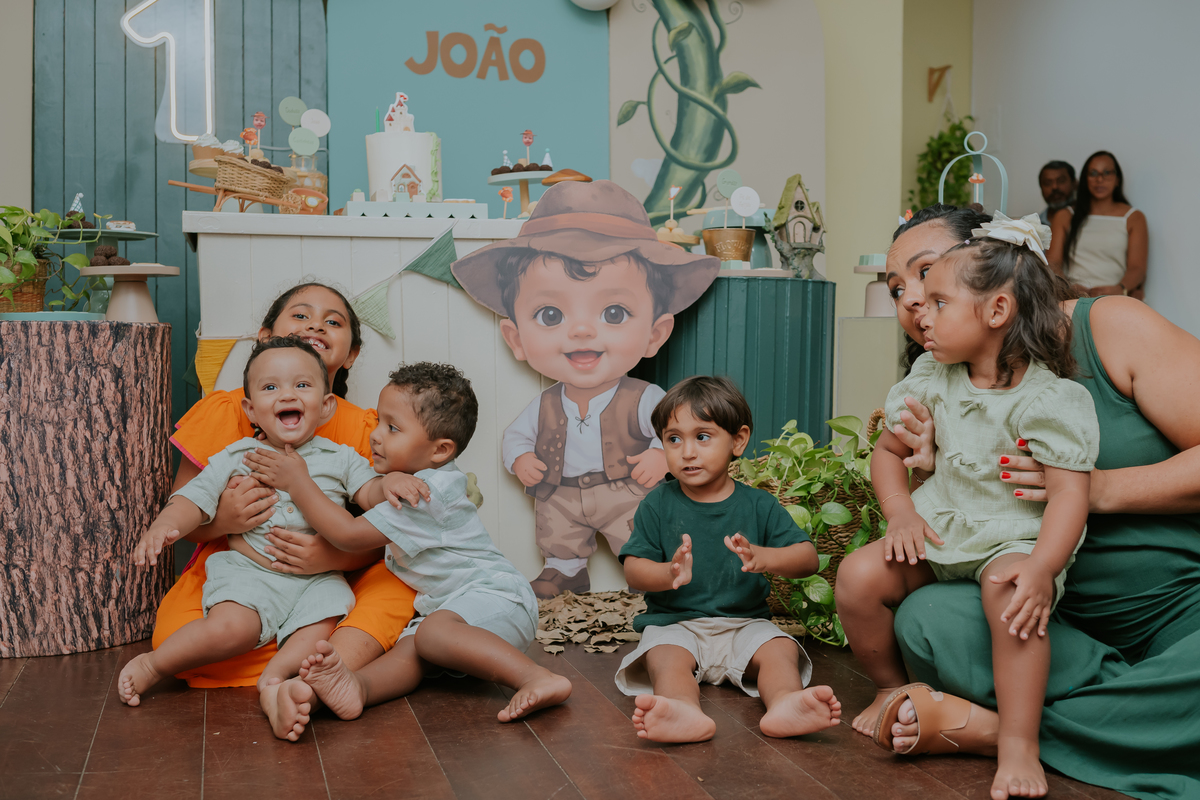 fotografa fotografia 1 ano Joao casa de festas na arvore recreio dos bandeirantes rio de janeiro rj tema Joao e o pé de feijão familia 