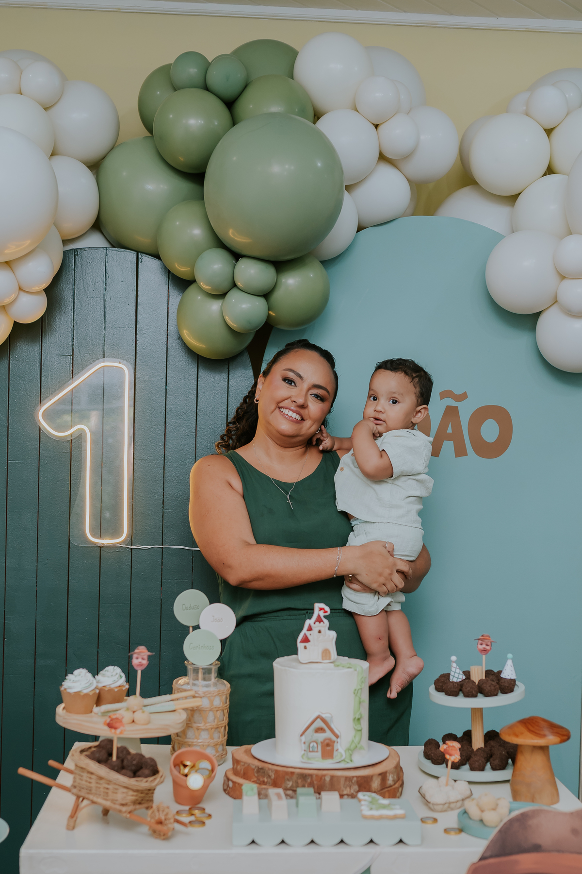 fotografa fotografia 1 ano Joao casa de festas na arvore recreio dos bandeirantes rio de janeiro rj tema Joao e o pé de feijão familia 