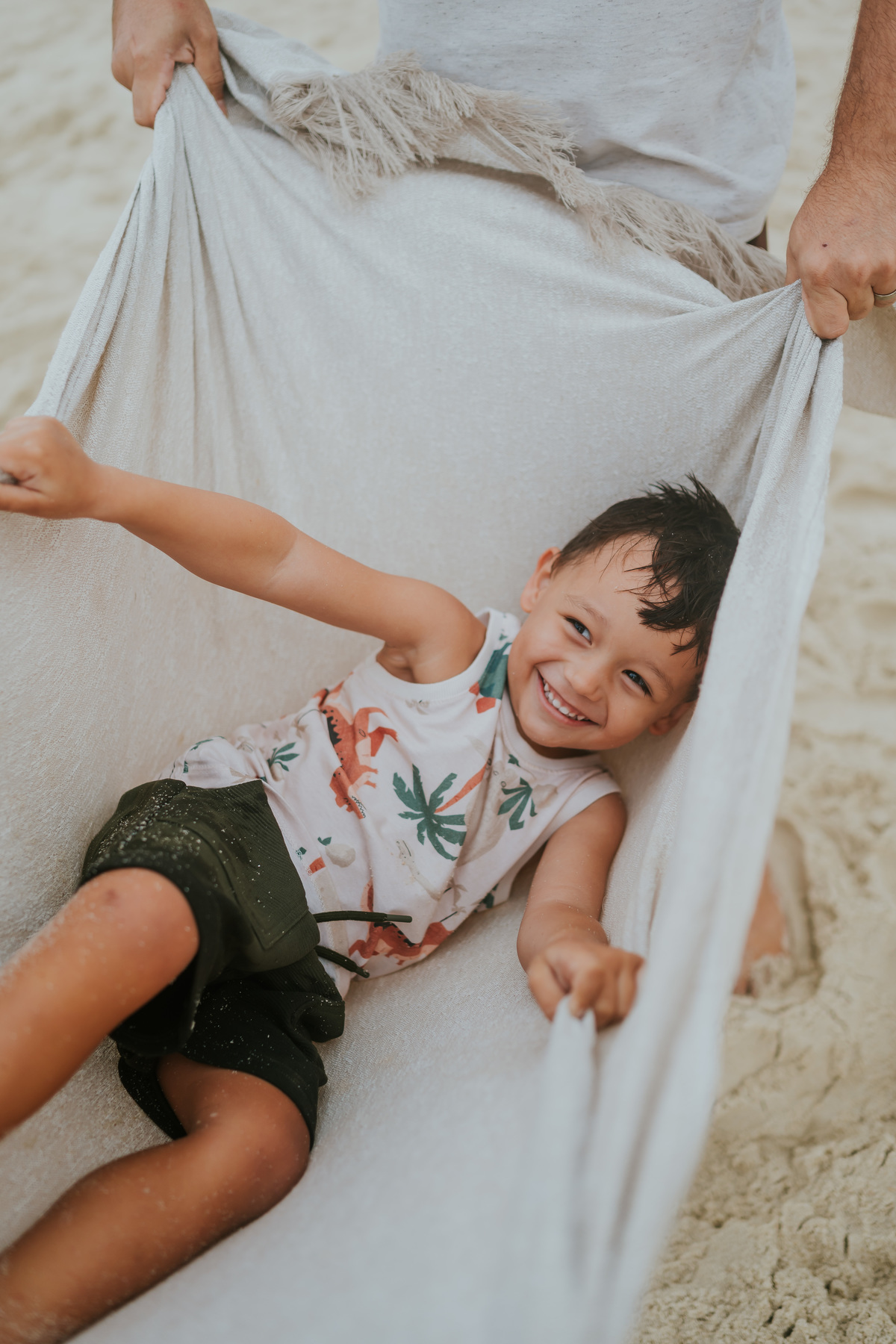 fotografia fotografa ensaio familia externo ao ar livre praia do Leblon Ipanema rio de janeiro rj espontâneo natural 