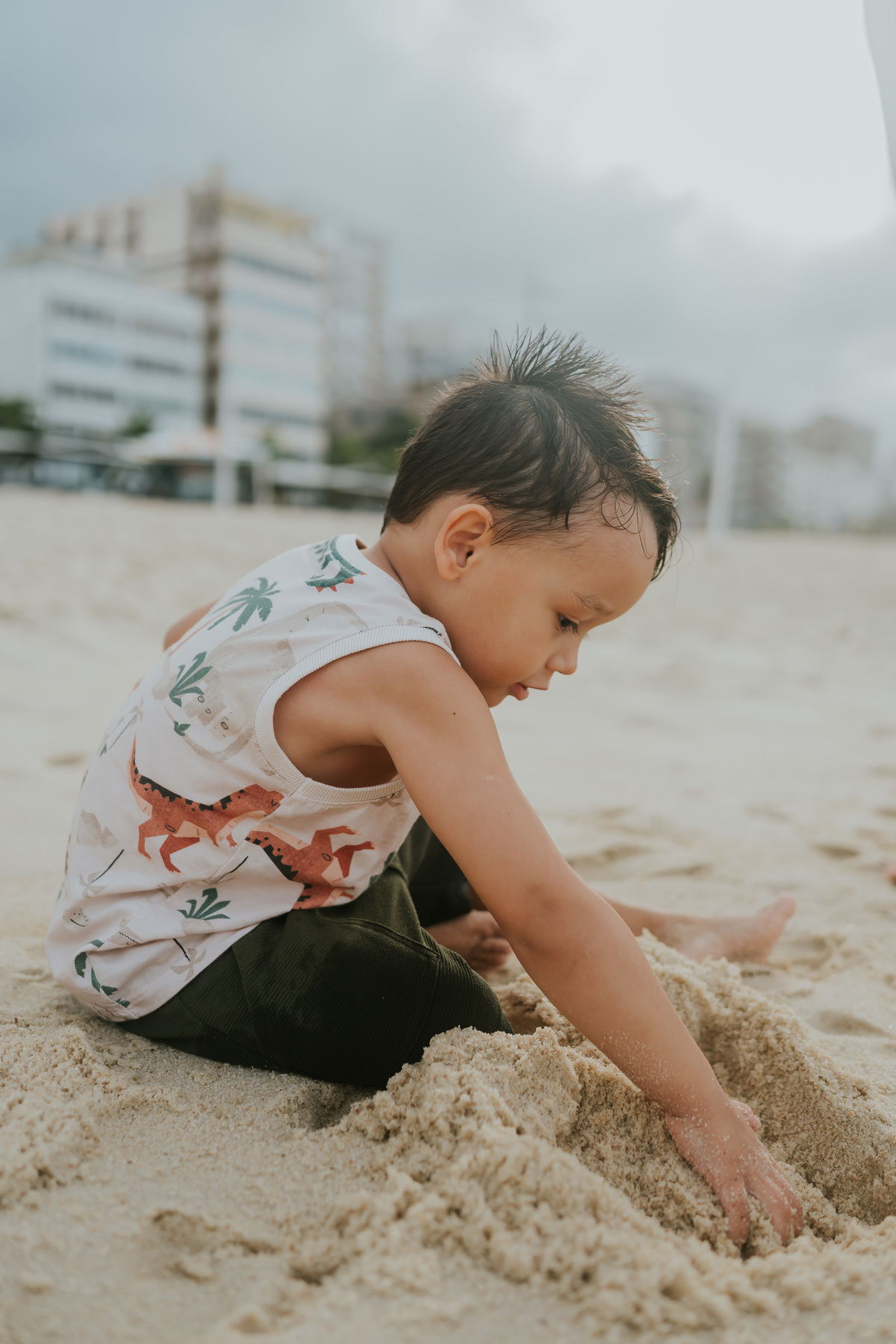 fotografia fotografa ensaio familia externo ao ar livre praia do Leblon Ipanema rio de janeiro rj espontâneo natural 