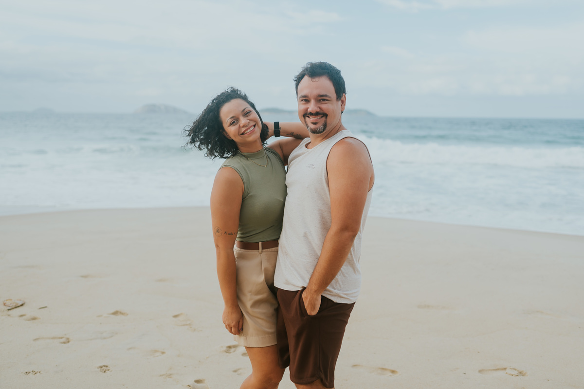 fotografia fotografa ensaio familia externo ao ar livre praia do Leblon Ipanema rio de janeiro rj espontâneo natural 