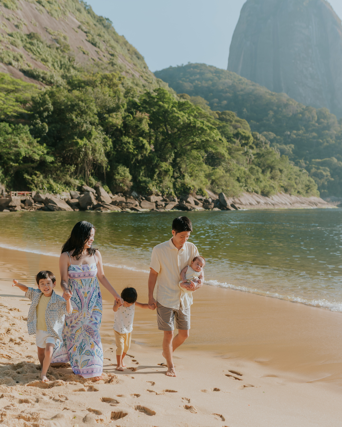 fotografia fotografa familia externo praia vermelha urca Rio de Janeiro rj crianças japonesas 