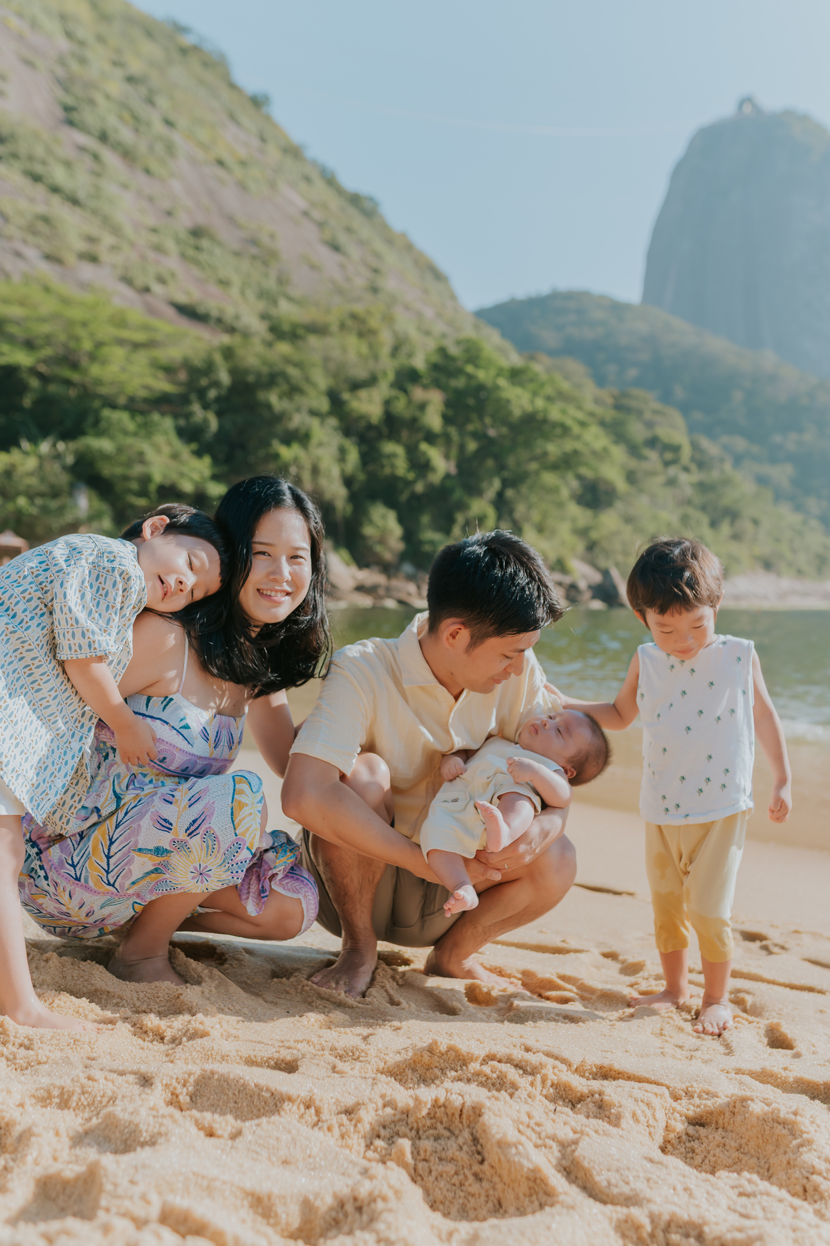 fotografia fotografa familia externo praia vermelha urca Rio de Janeiro rj crianças japonesas 