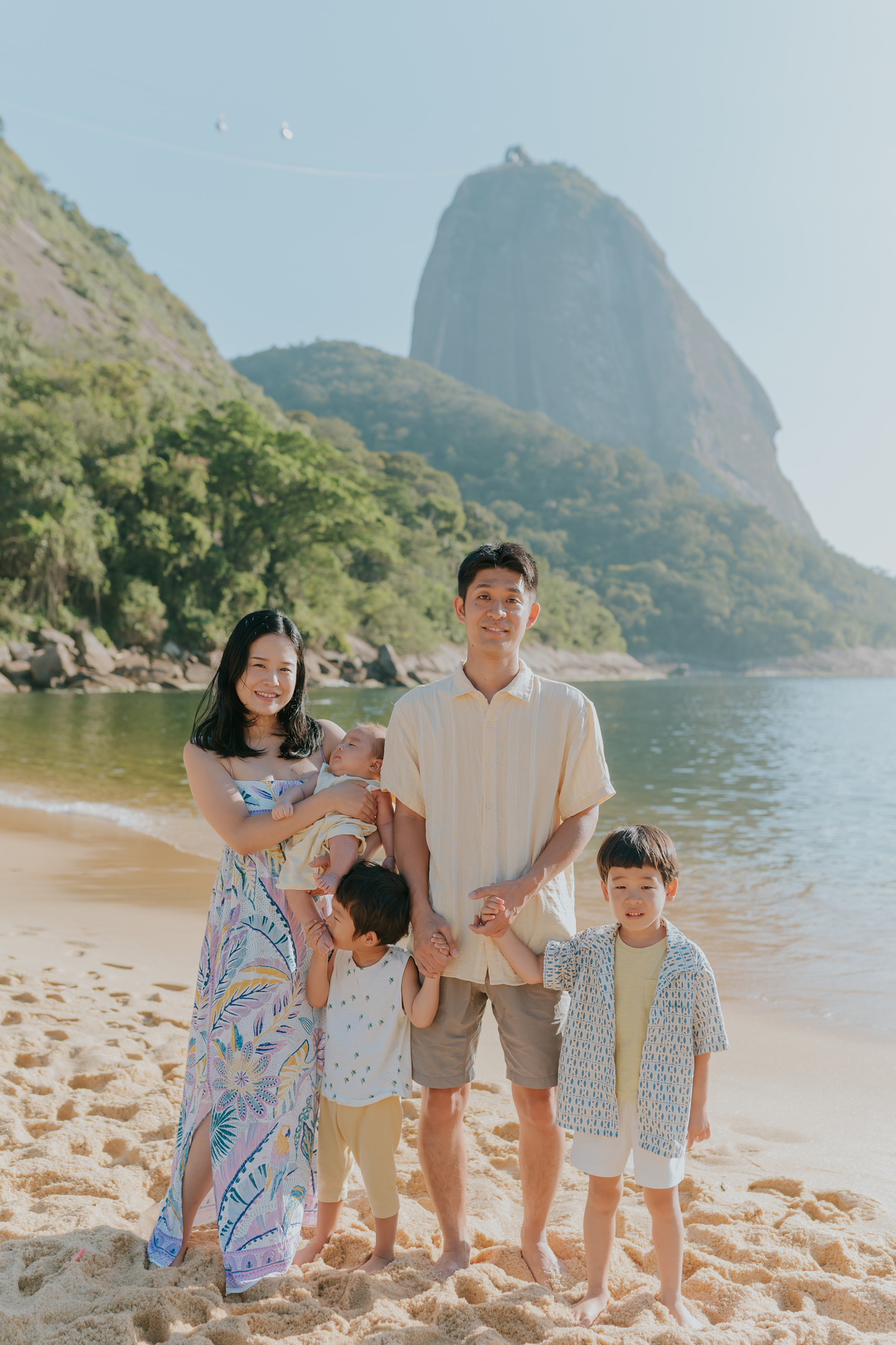 fotografia fotografa familia externo praia vermelha urca Rio de Janeiro rj crianças japonesas 