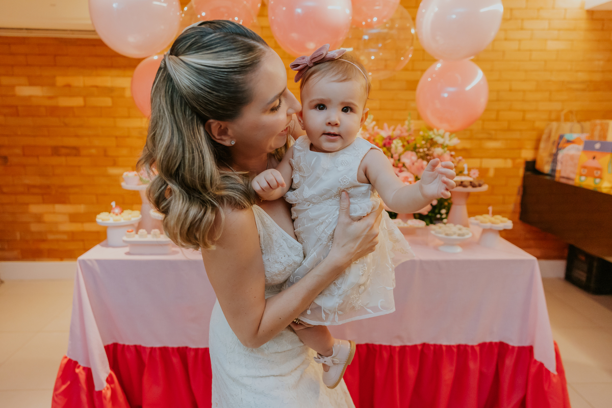 fotografia fotografa festa infantil 1 ano Manuela Río de Janeiro rj niteroi familia Icarai tema flores 
