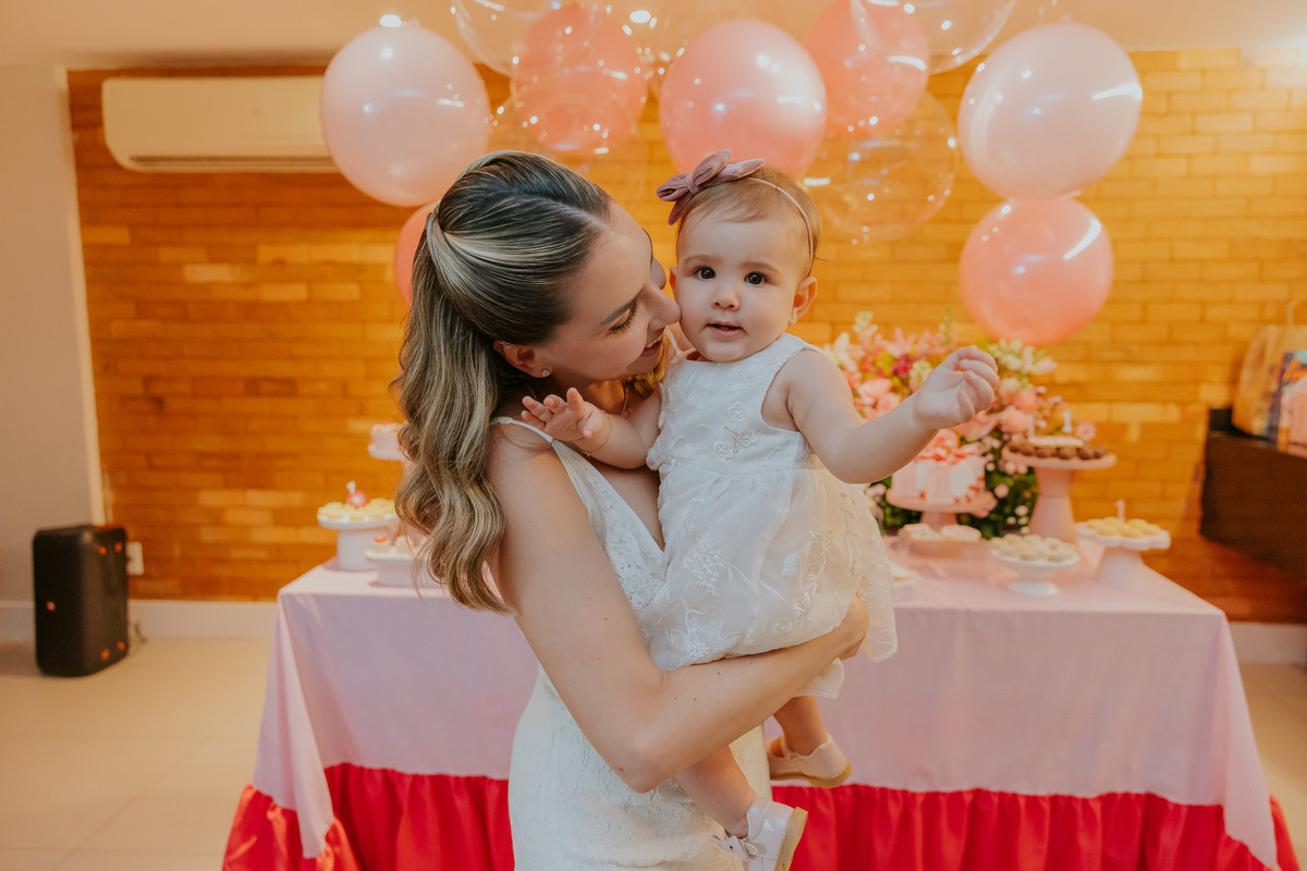 fotografia fotografa festa infantil 1 ano Manuela Río de Janeiro rj niteroi familia Icarai tema flores 