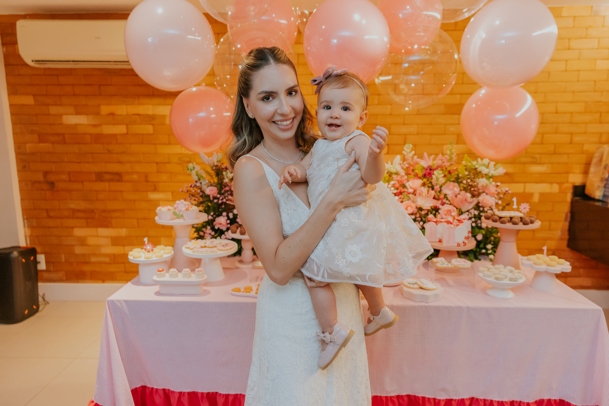 fotografia fotografa festa infantil 1 ano Manuela Río de Janeiro rj niteroi familia Icarai tema flores 